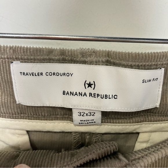 Banana Republic slim fit traveler corduroy pants khaki tan men’s size 32 x 32 - Picture 3 of 6